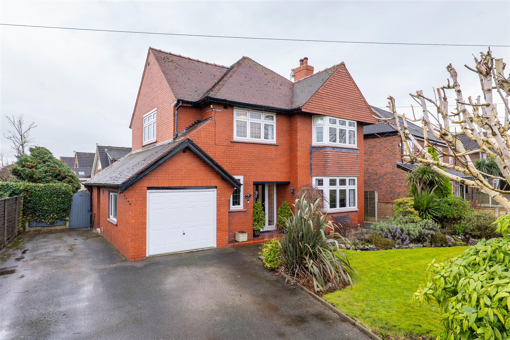 4 bed property in Hesketh Lane, Preston